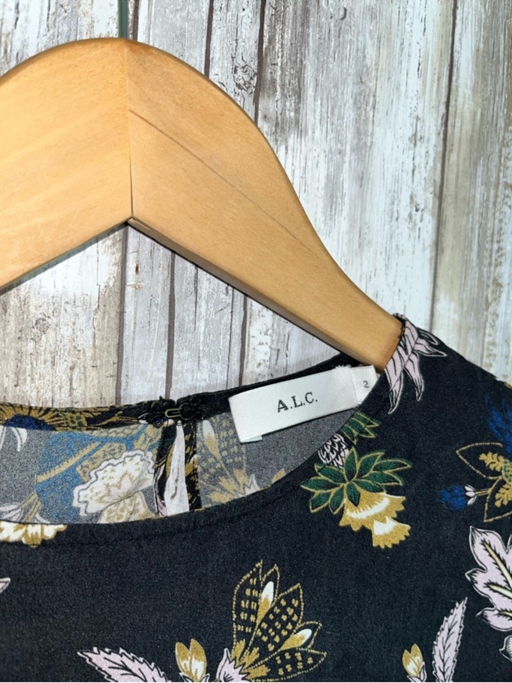 A.L.C. Cooper Silk Blouse Black Floral Open Back Hi Lo Hem Long Sleeve Top 2 - Picture 7 of 9